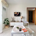 Beachside Haven Apartments شقة دينايا